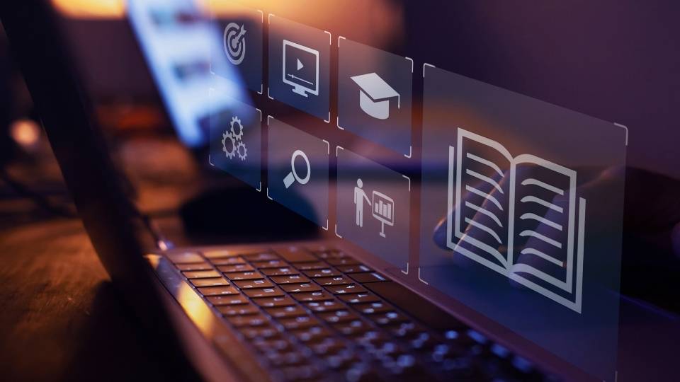 How to Analyse YouTube Analytics to Grow Your Channel and Win More Clients